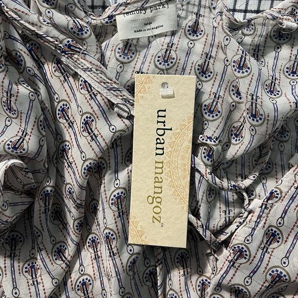 NWT Boutique Emory Park L/S Peasant Blouse Lace Up Neckline Taupe Navy Pattern L - Picture 11 of 11